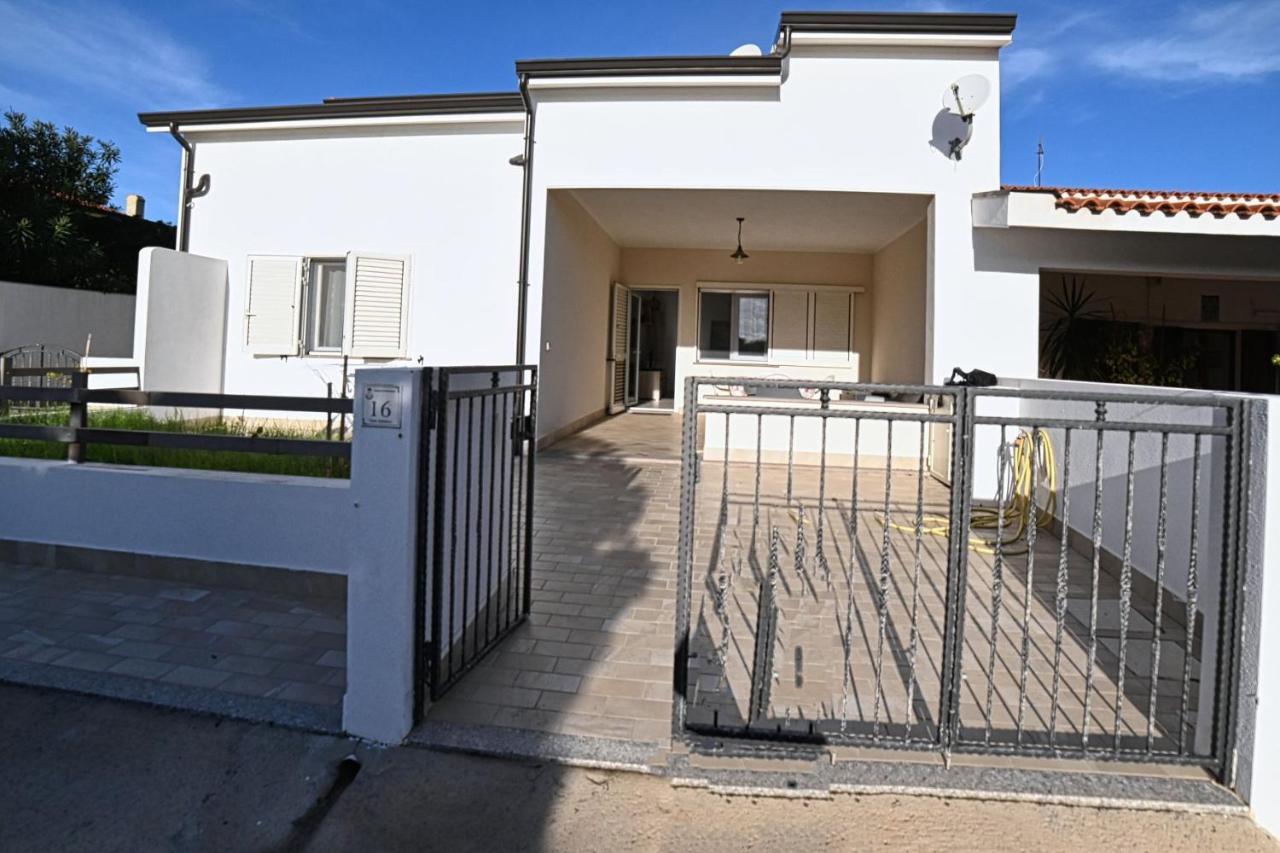 Portupaleddu Apartment Portoscuso Esterno foto